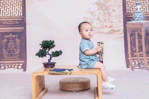 盘锦孕妇几个月胸部变大